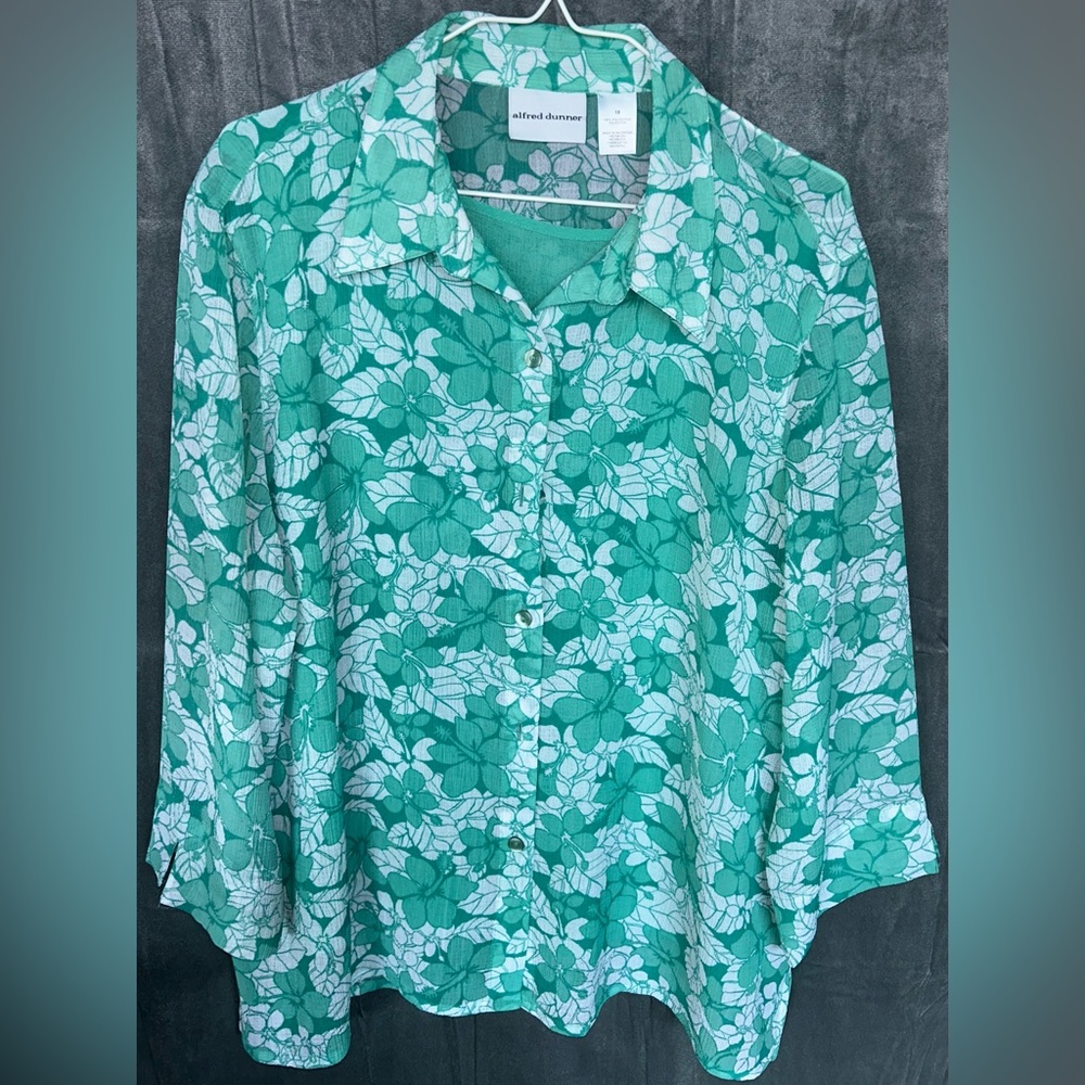 Alfred Dunner blouse. Size 18